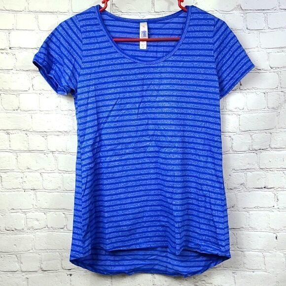 LuLaRoe Classic T Shirt XS (2/4) Blue Stripe Tee Knit Women's A-Line Swing Top - Picture 5 of 8